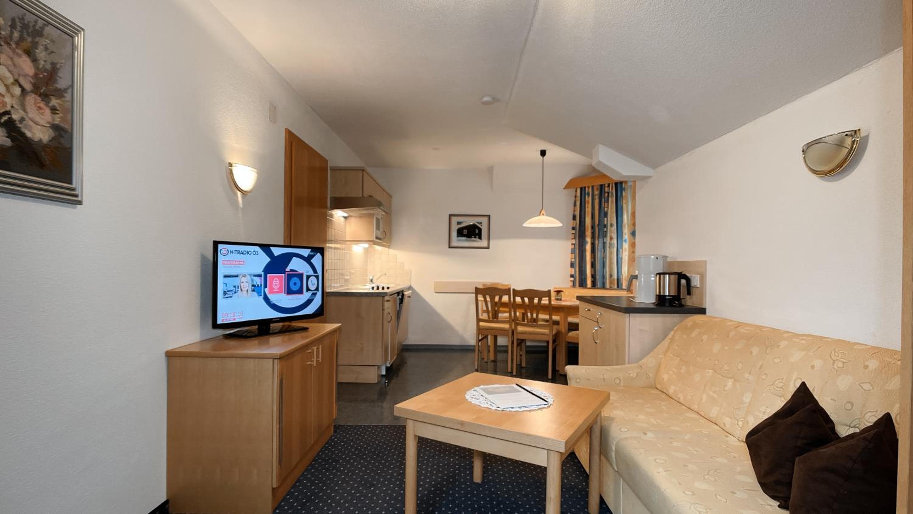 Apartment C mit 2 Schlafzimmern und Balkon  - undefined